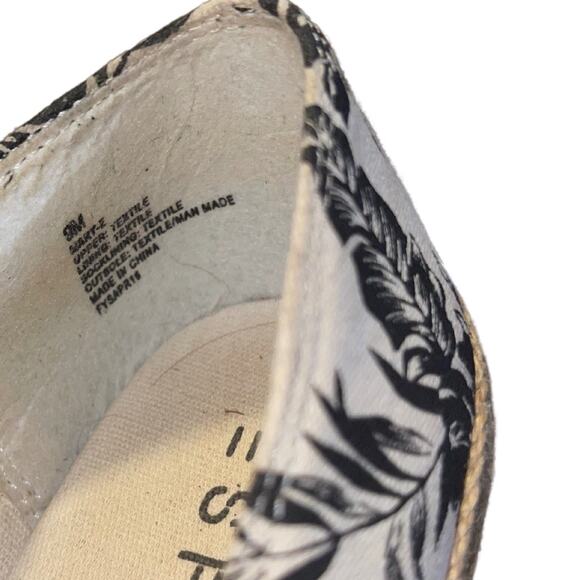 Esprit Canvas Espadrilles Canvas Slip On Floral Black and White Size 9 - Picture 5 of 5